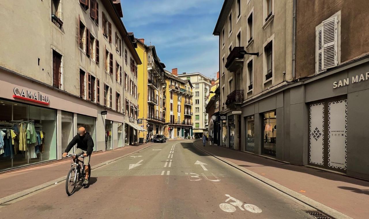 Couttet Champion Romantique Proche Gare Annecy Exterior photo